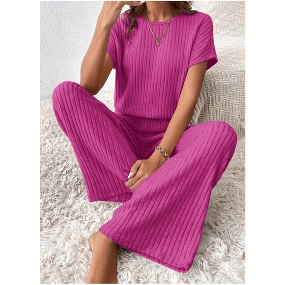 01 Solid Color Ribbed Short Sleeve Wide Leg Jumpsuit - Picture 3 of 4